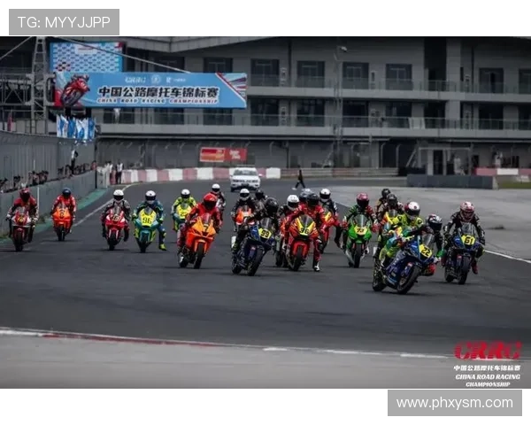 摩托车大奖赛赛场风云再起各大车队巅峰对决燃爆全球热潮持续升温