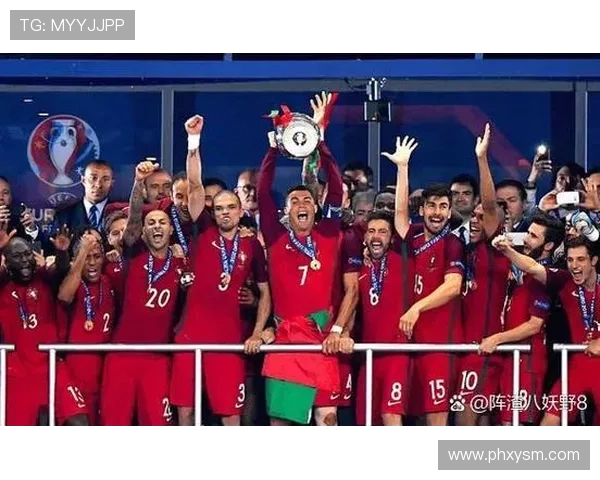 中国足球联赛迎来新篇章，各队补强阵容备战新赛季全力争冠