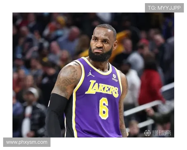 詹姆斯迎来NBA历史第七次最佳球员奖争夺战 领衔新赛季冠军热门团队